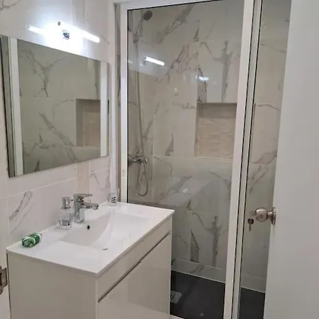 Em T1 קווארטיירה